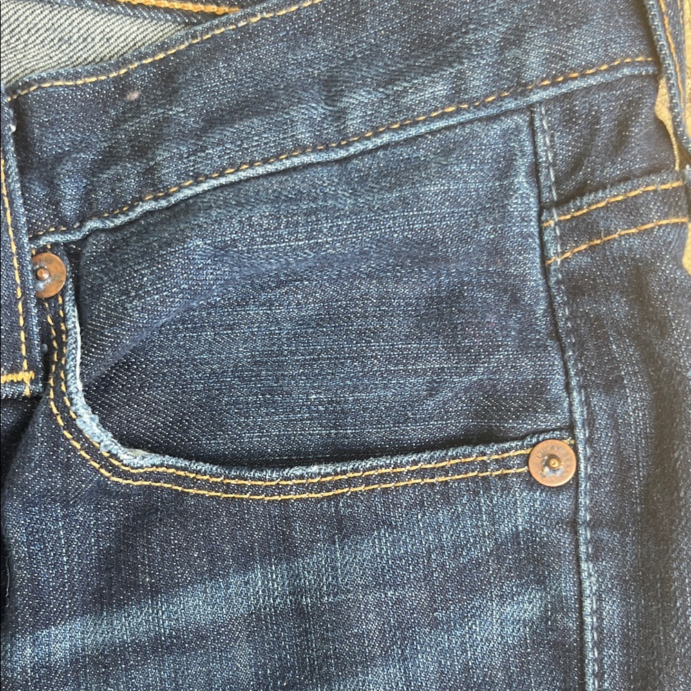 Like new Lucky Brand Dark Blue Skinny Jeans - Picture 6 of 16